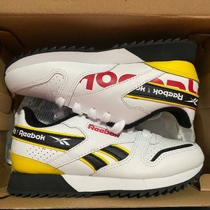Reeboks 🦋SOLD🦋